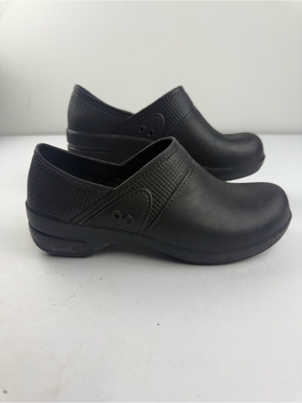 Sanita Womens 39 (US 8.5-9) Aero-Motion Slip On Work Clogs Black Non-Slip